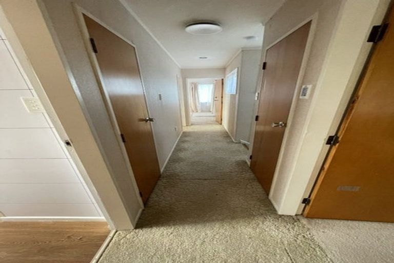 Photo of property in 10a Burwah Street, Berhampore, Wellington, 6023