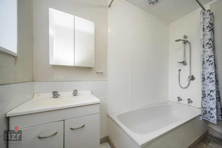 Photo of property in 22a Montgomery Street, Feilding, 4702
