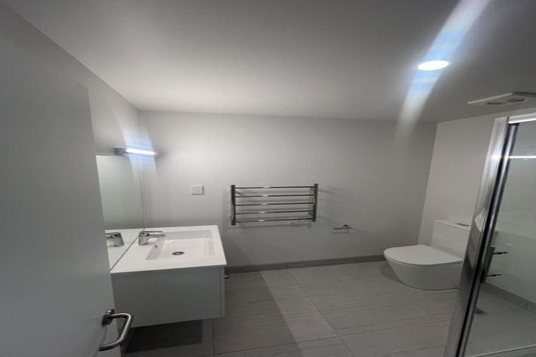 Photo of property in 14 Te Puketoka Lane, Mangere, 2022