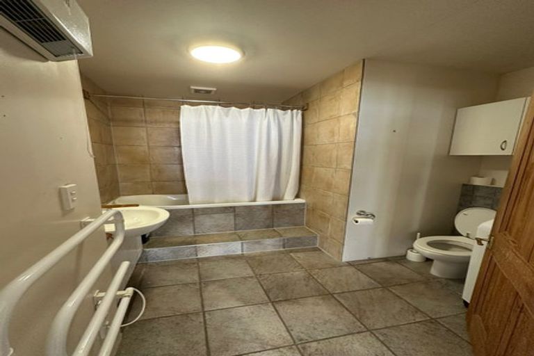 Photo of property in 23a Maida Vale Road, Roseneath, Wellington, 6011