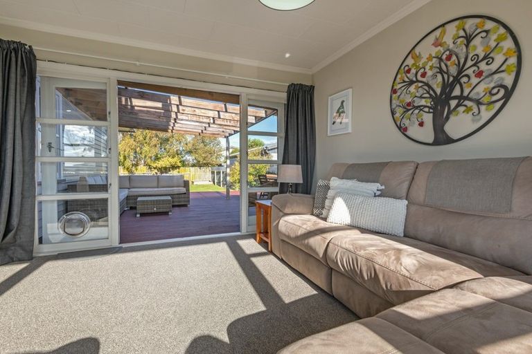 Photo of property in 50 Holdsworth Avenue, Milson, Palmerston North, 4414