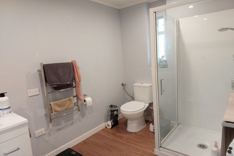 Photo of property in 10 Arahanga Grove, Maupuia, Wellington, 6022