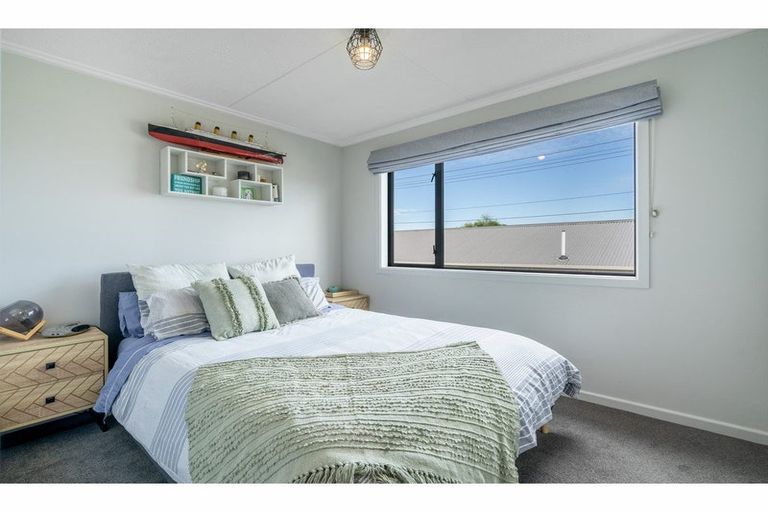 Photo of property in 23 Cargill Street, Waikiwi, Invercargill, 9810