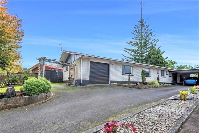 Photo of property in 6 Ranfurly Place, Te Kamo, Whangarei, 0112