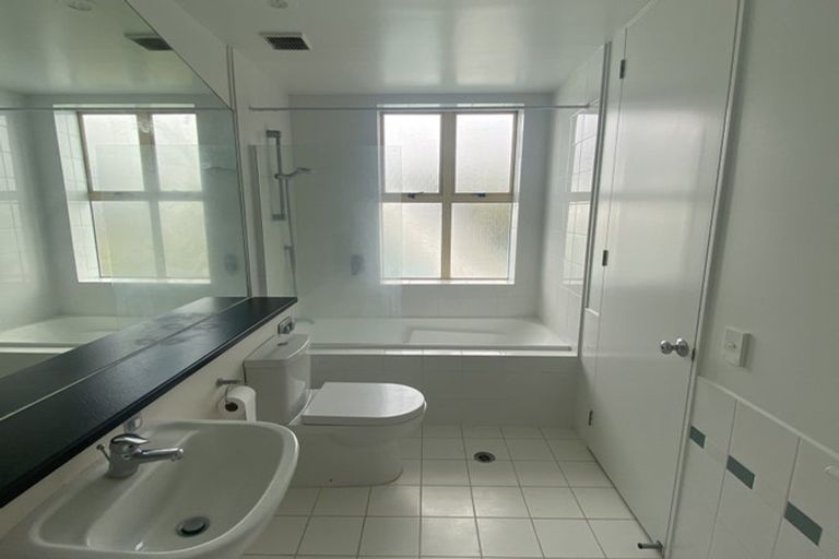 Photo of property in Sirocco Apartments, 801/8u Church Street, Wellington Central, Wellington, 6011
