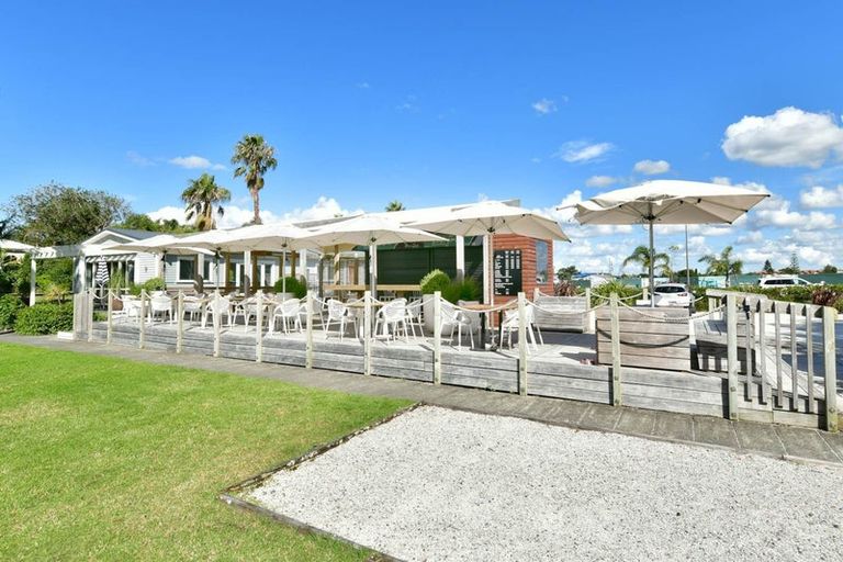 Photo of property in 8 Eaves Bush Parade, Orewa, 0931