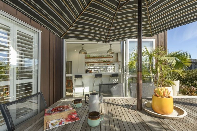 Photo of property in 6 Kahuparere Crescent, Pyes Pa, Tauranga, 3112