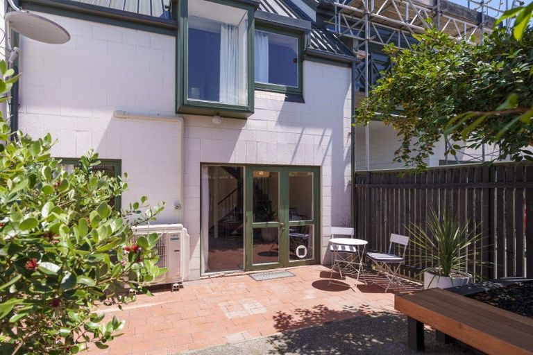 Photo of property in 9/24 Shrewsbury Street, Merivale, Christchurch, 8014