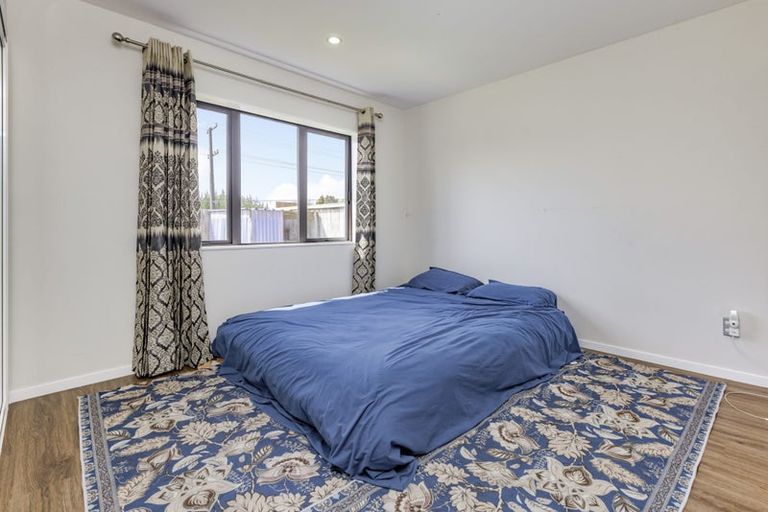 Photo of property in 18 Survila Street, Takanini, 2110