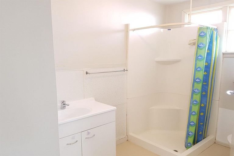 Photo of property in 4/614 Hereford Street, Linwood, Christchurch, 8011