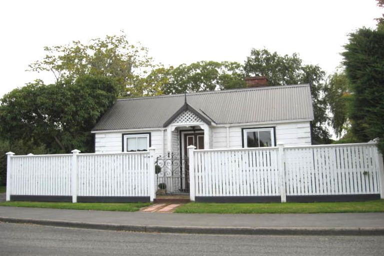 Photo of property in 18 Edward Street, Prebbleton, 7604