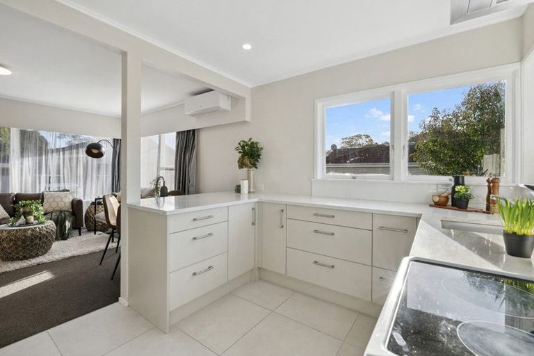 Photo of property in 1/22a Wolsley Avenue, Milford, Auckland, 0620