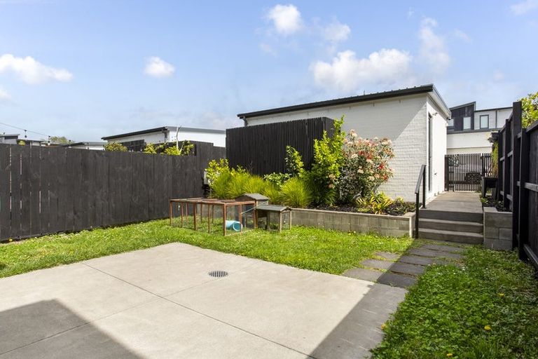 Photo of property in 10 Joshua Carder Drive, Hobsonville, Auckland, 0616