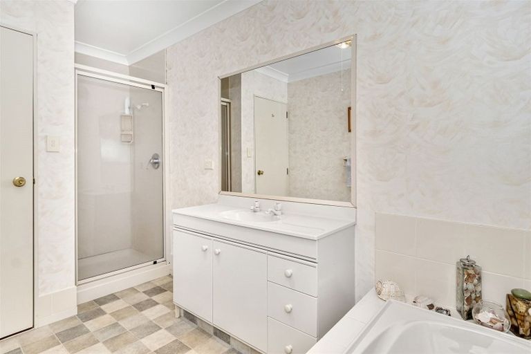 Photo of property in 84 Russley Drive, Mount Maunganui, 3116