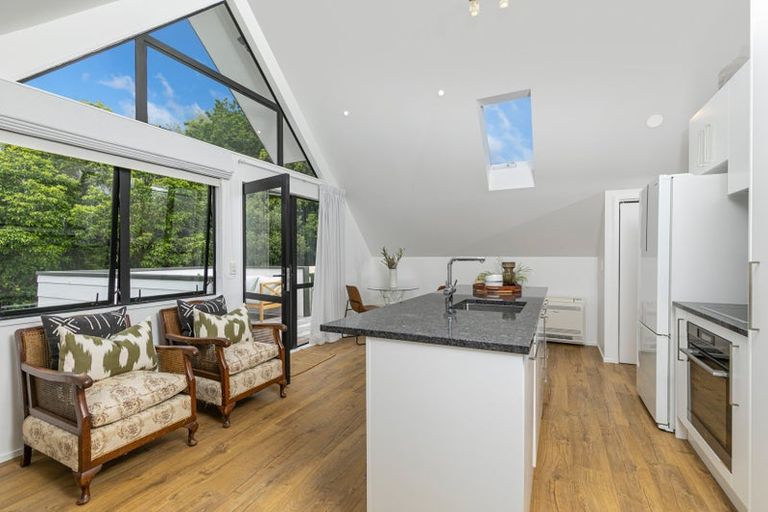 Photo of property in 260a Henderson Valley Road, Henderson, Auckland, 0612