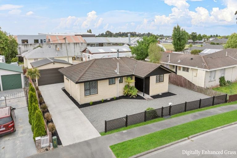 Photo of property in 7 Mchaffies Place, Wainoni, Christchurch, 8061