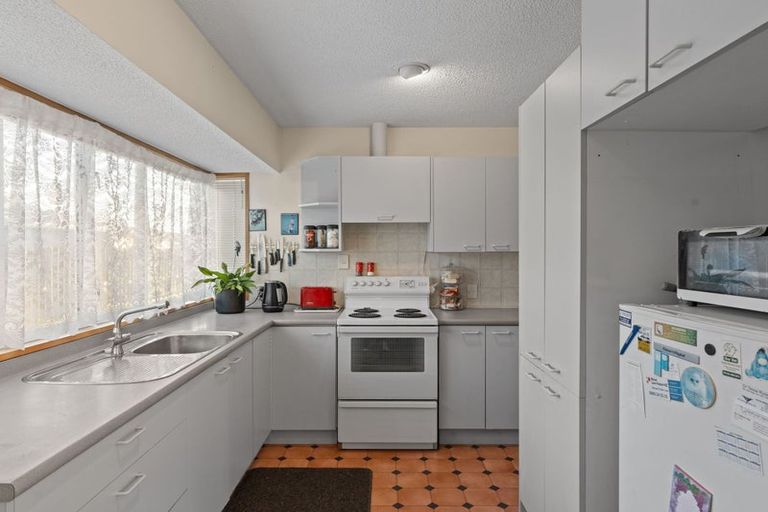 Photo of property in 2/356 Yaldhurst Road, Russley, Christchurch, 8042