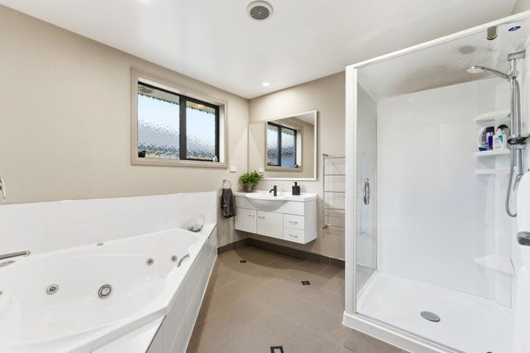 Photo of property in 16 Fenty Place, Mosgiel, 9024
