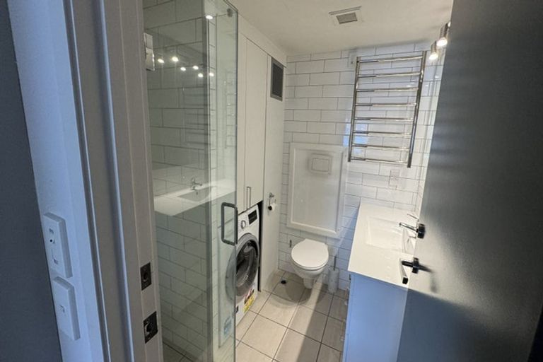 Photo of property in The Capital, 17/370 Oriental Parade, Oriental Bay, Wellington, 6011