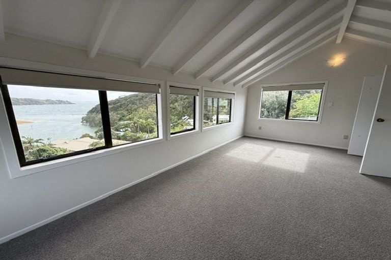 Photo of property in 5 Bush Point Road, Cable Bay, 0420