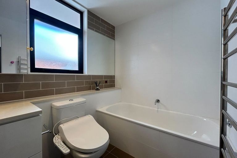 Photo of property in 8 Nevill Road, Hobsonville, Auckland, 0616