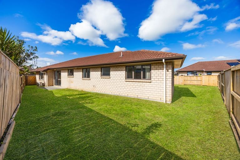 Photo of property in 16 Lili Road, Tuakau, 2121