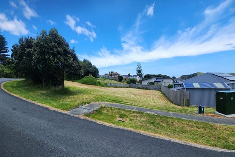 Photo of property in 7 Sunset Drive, Baylys Beach, Dargaville, 0377