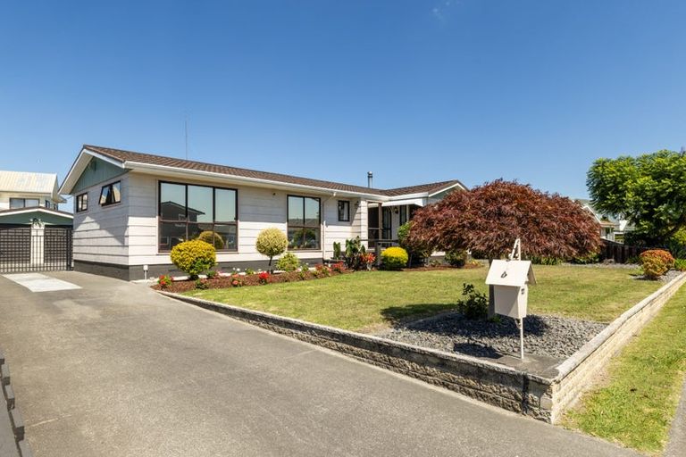 Photo of property in 27 Donegal Crescent, Tamatea, Napier, 4112