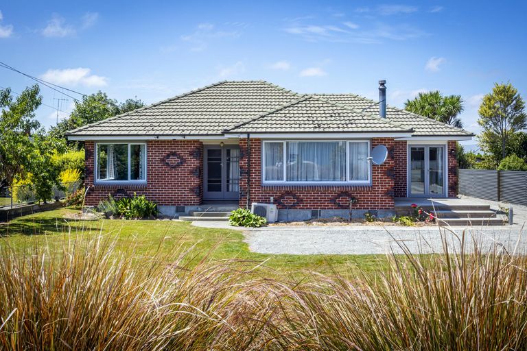 Photo of property in 8 Mckenzie Street, Geraldine, 7930