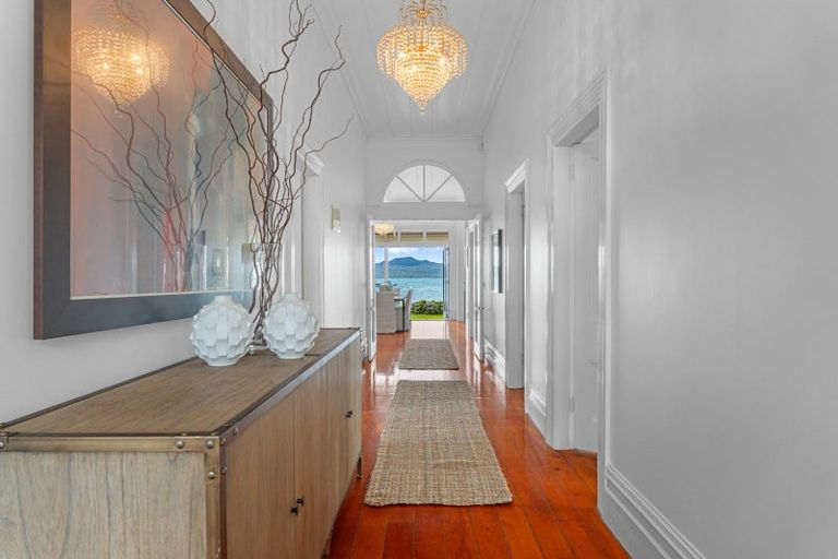 Photo of property in 36 Oxford Terrace, Devonport, Auckland, 0624