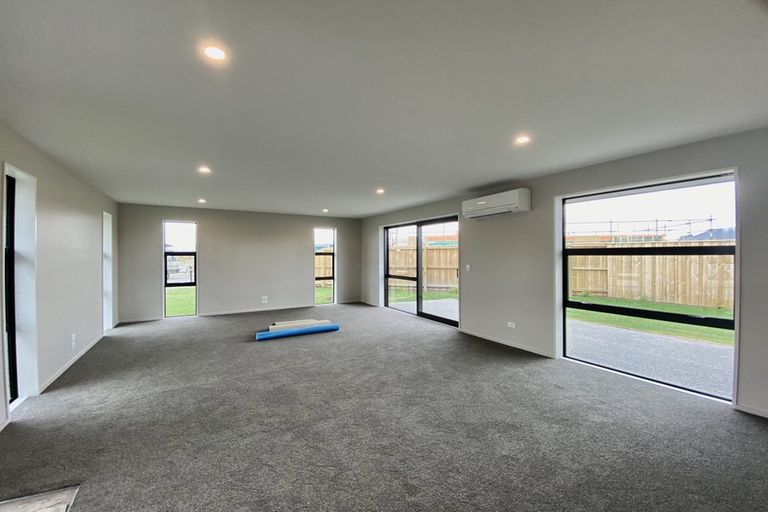 Photo of property in 16 Burrow Street, Rolleston, 7614