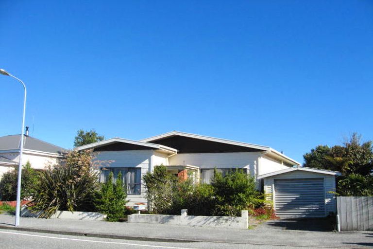 Photo of property in 12 Marlborough Street, Greymouth, 7805