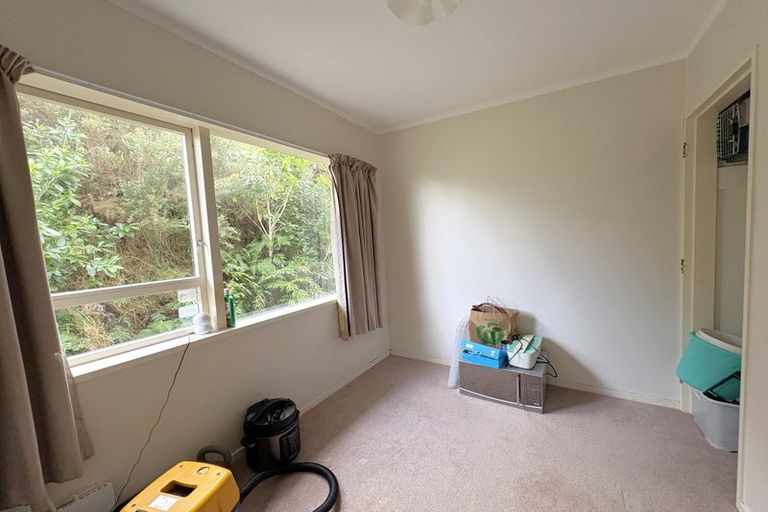 Photo of property in 61 Chartwell Drive, Crofton Downs, Wellington, 6035