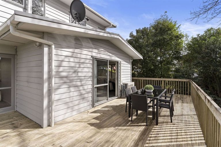 Photo of property in 49f Lancaster Road, Beach Haven, Auckland, 0626