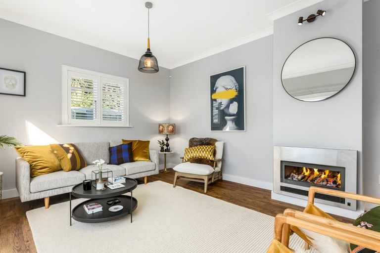 Photo of property in 18 Cuba Street, Petone, Lower Hutt, 5012