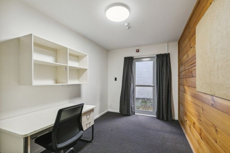 Photo of property in Drummond Street Flats, 17/19u Drummond Street, Mount Cook, Wellington, 6021