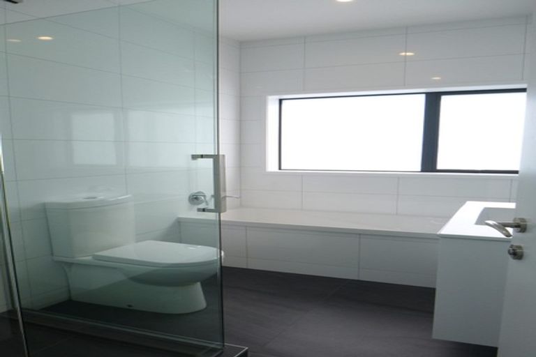 Photo of property in 21b Chippendale Crescent, Birkdale, Auckland, 0626