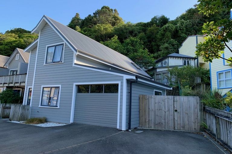 Photo of property in 162u6 Aro Street, Aro Valley, Wellington, 6021