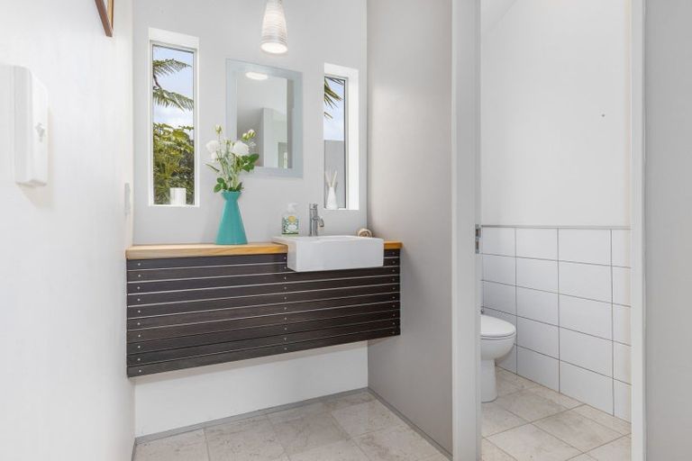 Photo of property in 43 Redwood Grove, Levin, 5571