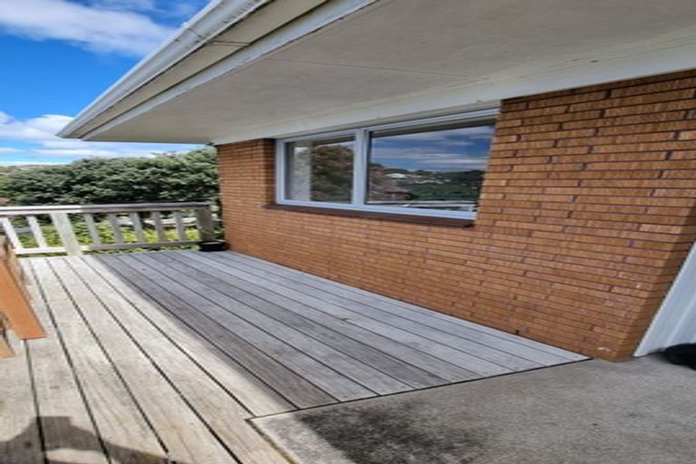 Photo of property in 1/64 Hebron Road, Waiake, Auckland, 0630