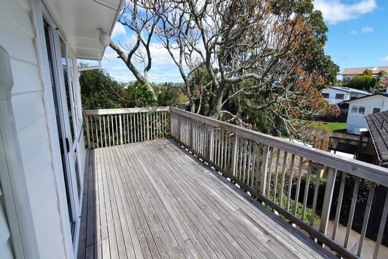 Photo of property in 1/223 Eskdale Road, Birkenhead, Auckland, 0626
