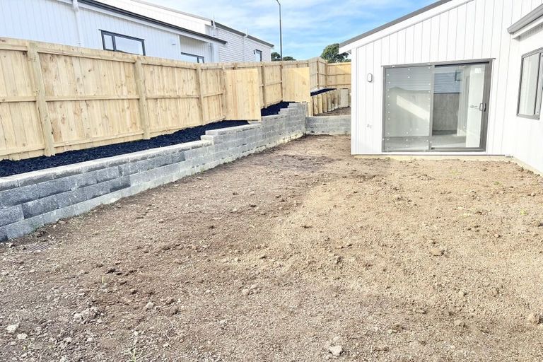 Photo of property in 5 Whale Bay Rise, Gulf Harbour, 0930