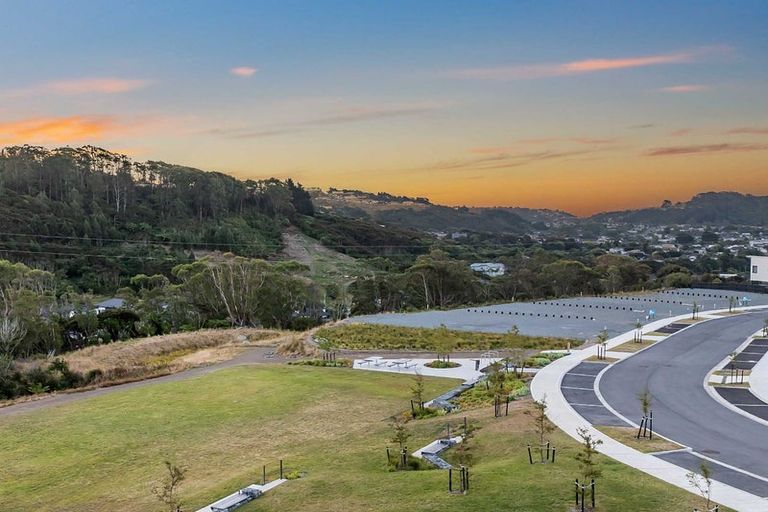 Photo of property in 17 Holystone Road, Whitby, Porirua, 5024