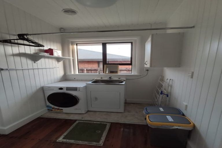 Photo of property in 15 Waimairi Road, Upper Riccarton, Christchurch, 8041
