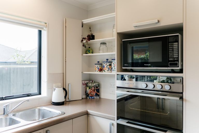 Photo of property in 17a Callis Avenue, Opaheke, Papakura, 2113