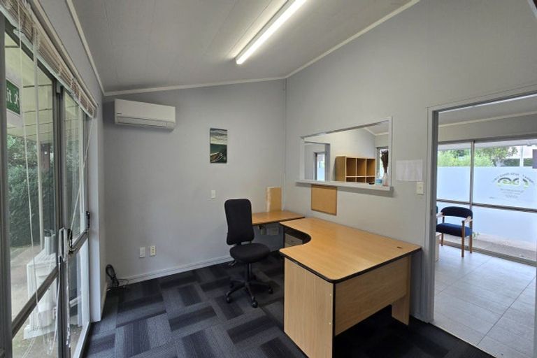Photo of property in 43 Welcome Bay Road, Welcome Bay, Tauranga, 3112