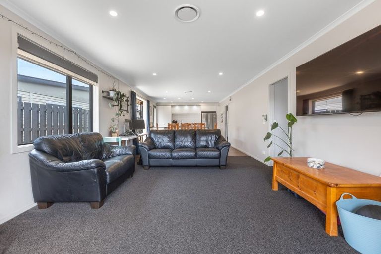 Photo of property in 8a Cutfield Street, Inglewood, 4330