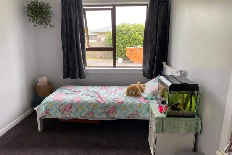 Photo of property in 10 Cornwall Street, Eltham, 4322