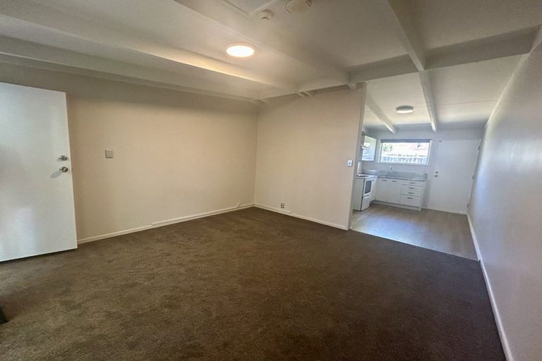 Photo of property in 1/17 Glengarry Road, Glen Eden, Auckland, 0602