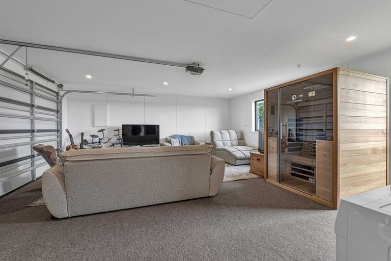 Photo of property in 2b Gossling Street, Okato, 4335